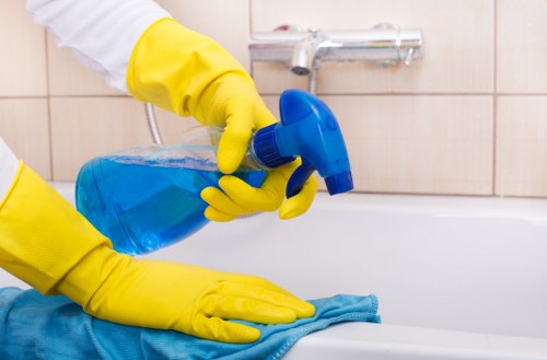 Deep one off cleaning in Barnes with attention to detail